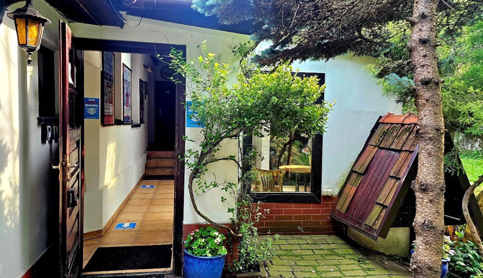 Park Apartment 克拉科夫 外观 照片